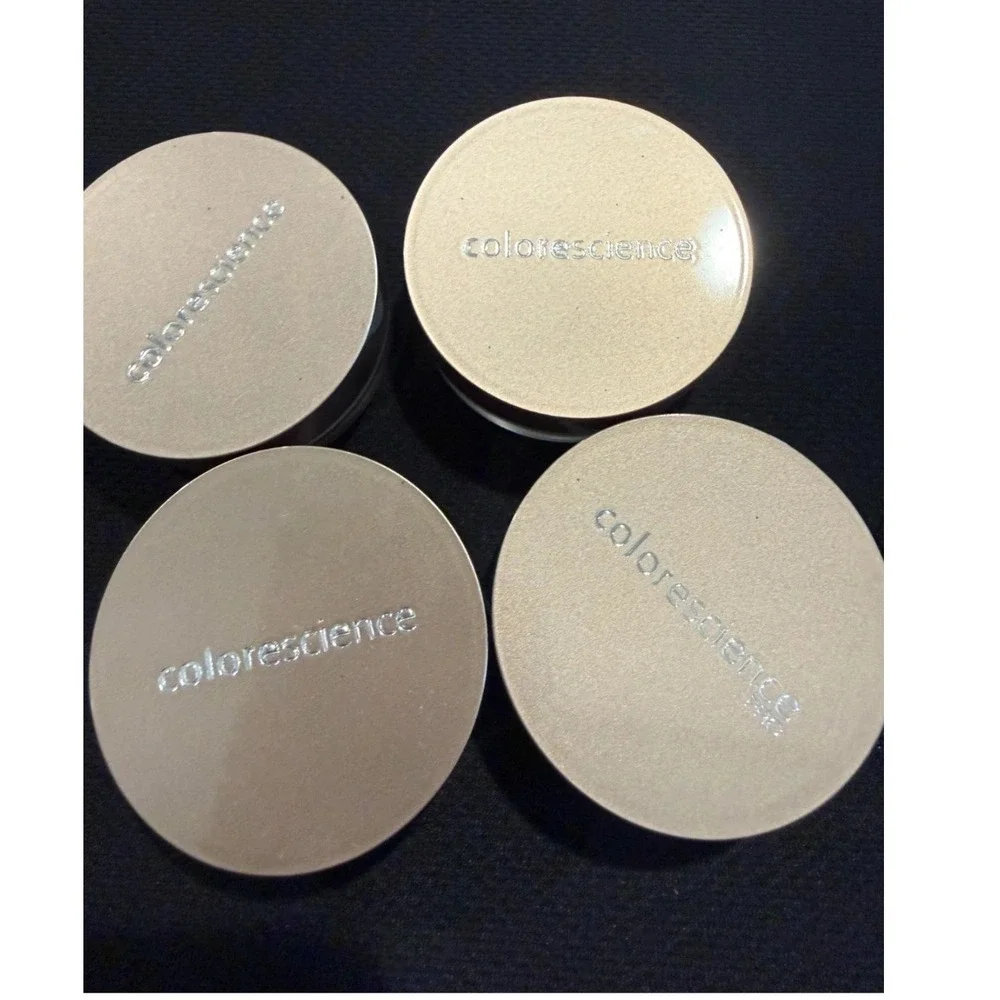 4 Colorescience Loose Mineral Foundation Sunscreen SPF20 Pass The Butter Travel